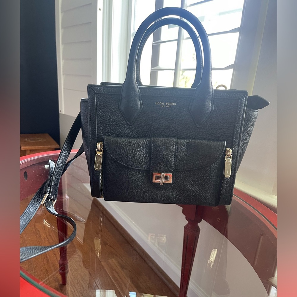 Authentic HENRI BENDEL HAND BAG